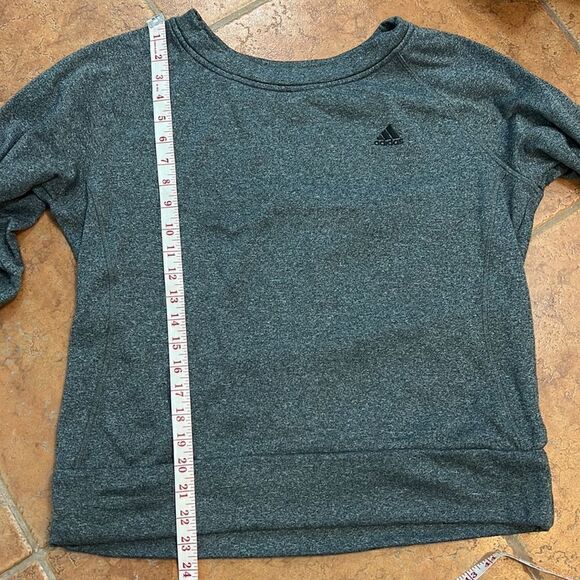 Adidas Women's Spellout Pullover Sweatshirt Climawarm Thumbholes Gray size L - Picture 6 of 7